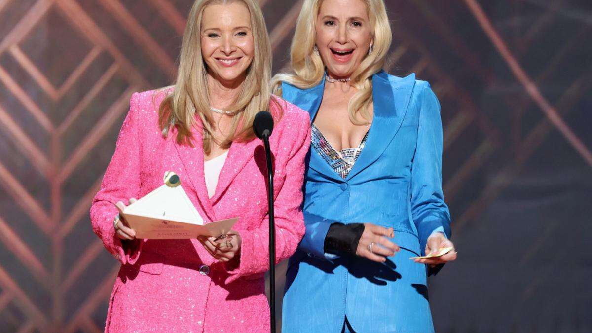 Lisa Kudrow and Mira Sorvino 'in final talks' Romy and Michele's High School Reunion sequel