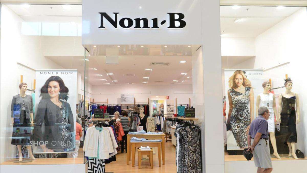 Top clothing chains to close, shedding hundreds of jobs