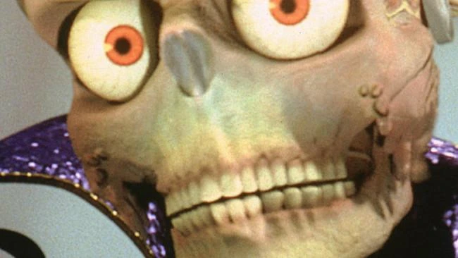 Alien expert claims that extraterrestrials are too far away for humans to find