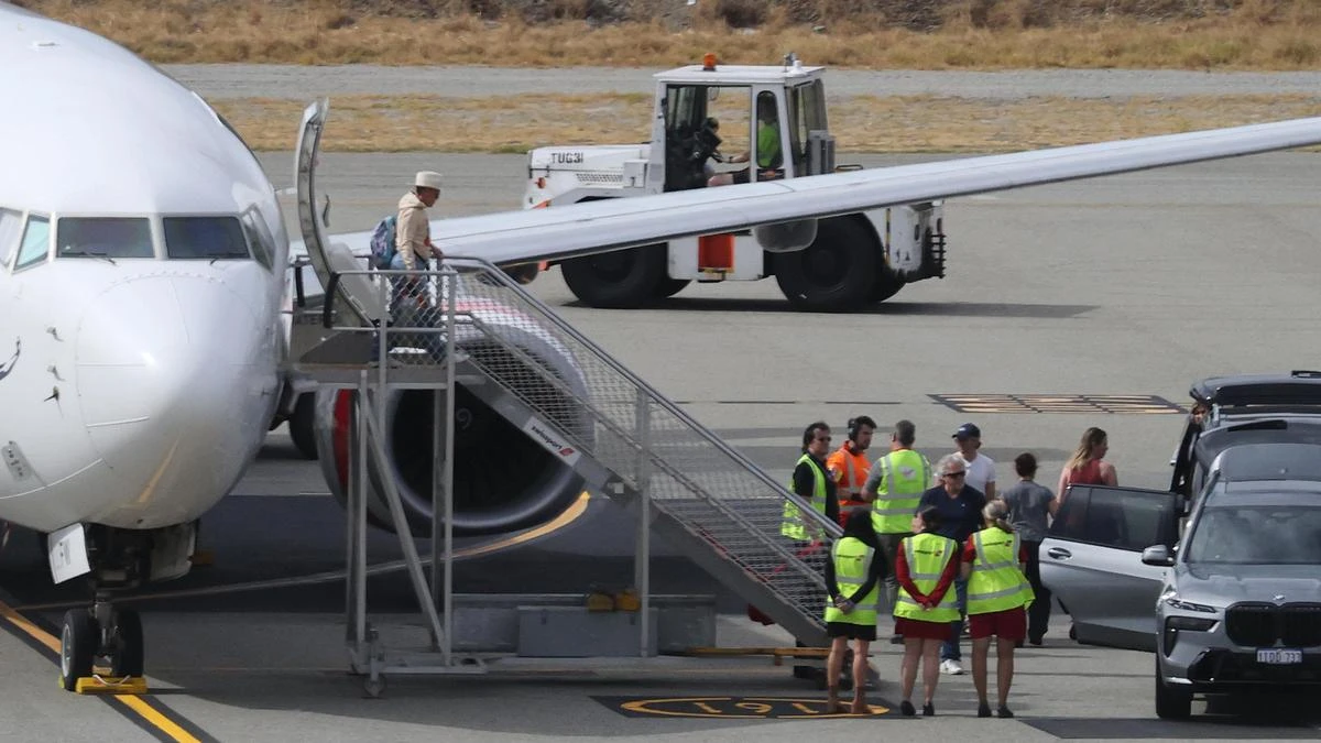 Pink gets Perth party started as she touches down in WA
