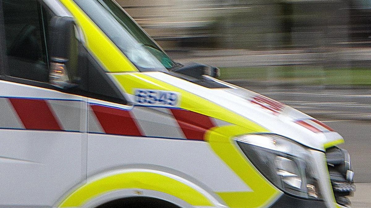 Security guard dies at Sydney pub