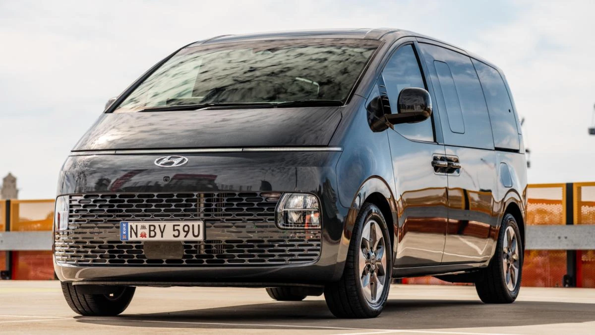 2024 Hyundai Staria hybrid is on the horizon