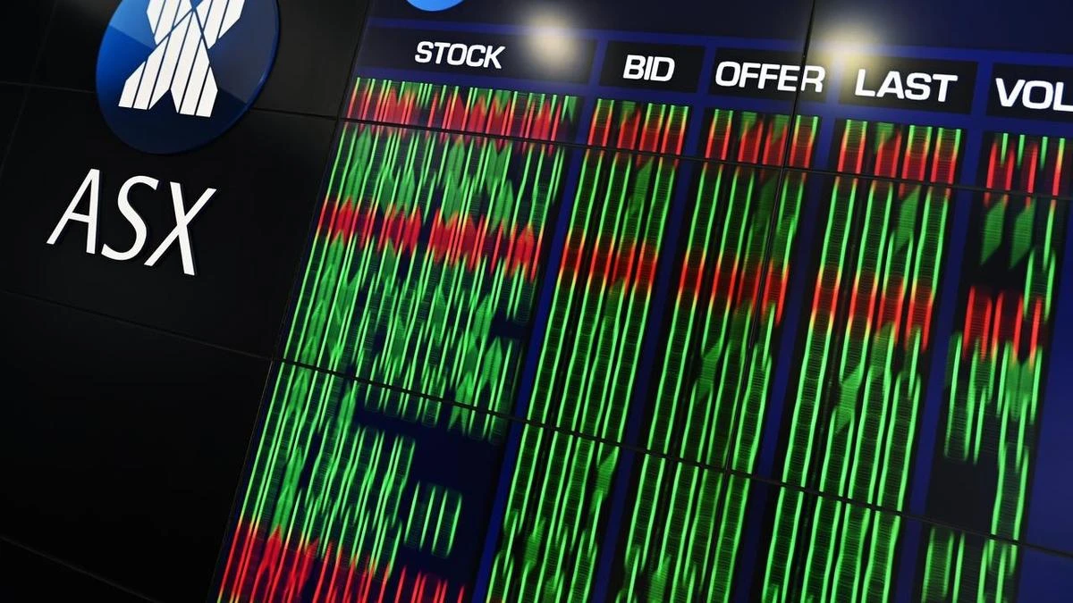 Mining, property drag Aust shares a bit lower at lunch