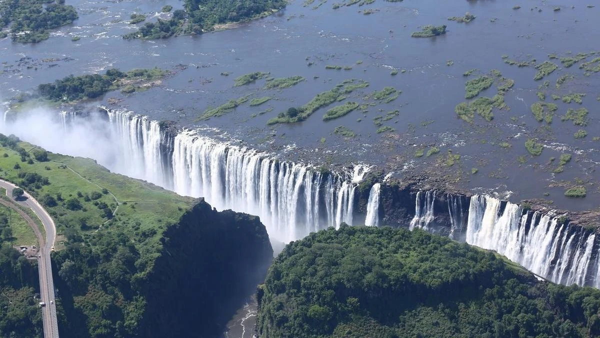 Australian tourist missing near famous Victoria Falls