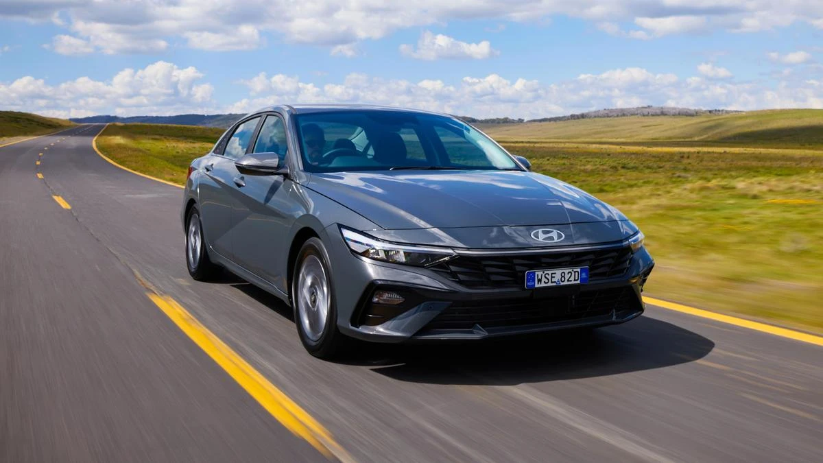 2024 Hyundai i30 Sedan Hybrid review