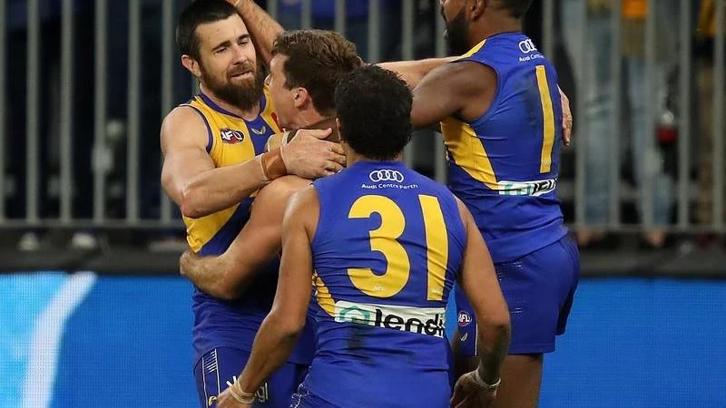 Eagle Josh Kennedy says pass travelled 15m