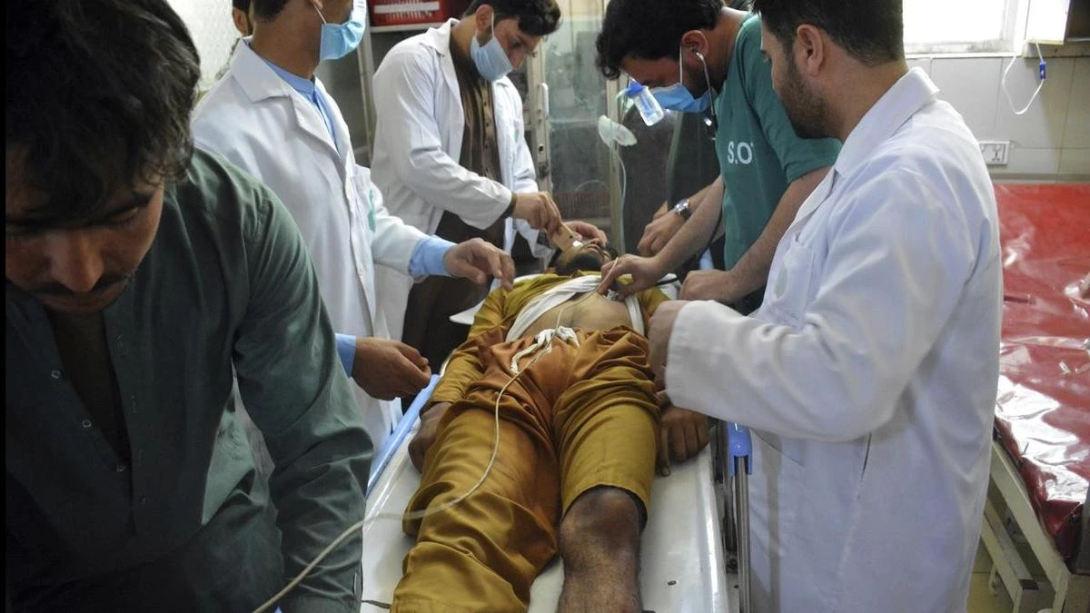 Gunmen kill 4 polio workers in Afghanistan