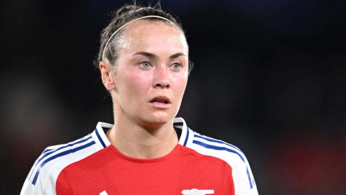 Chelsea keep pressure on WSL leaders Man City