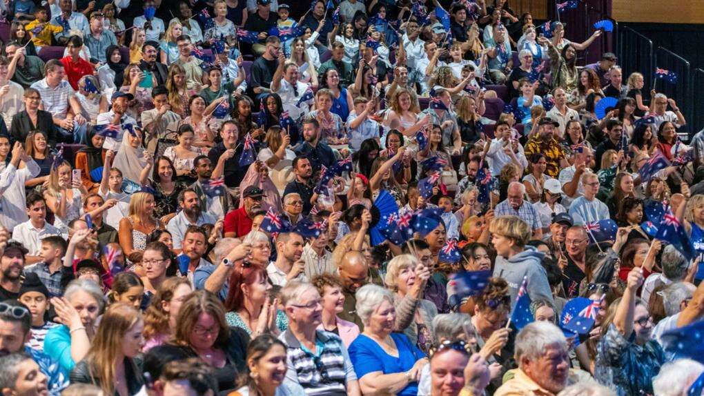 Perth council returns citizenship ceremony to Australia Day