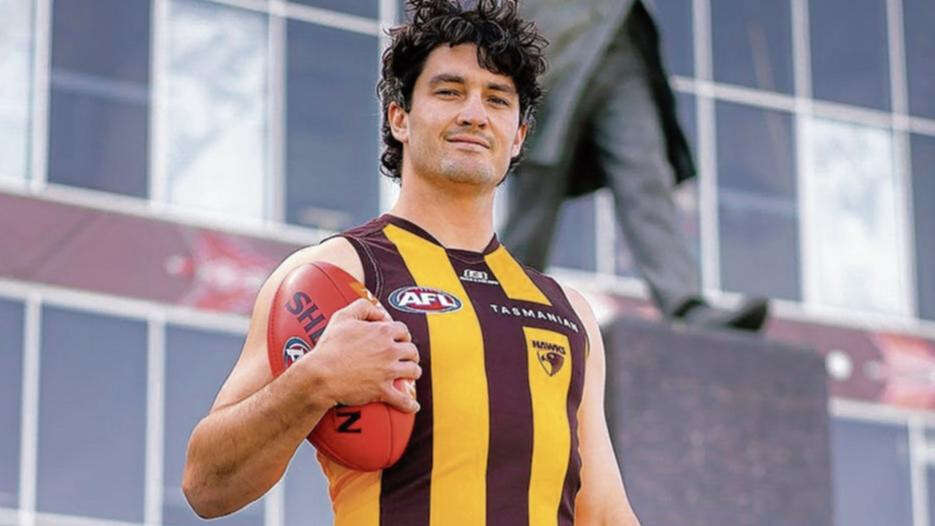 Eagles fans set for early look at Barrass in Hawks colours