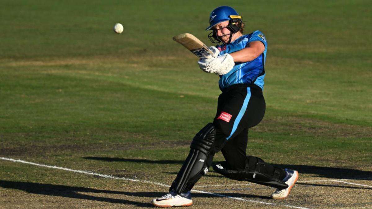 Penna, McGrath star as Strikers down Hurricanes in WBBL