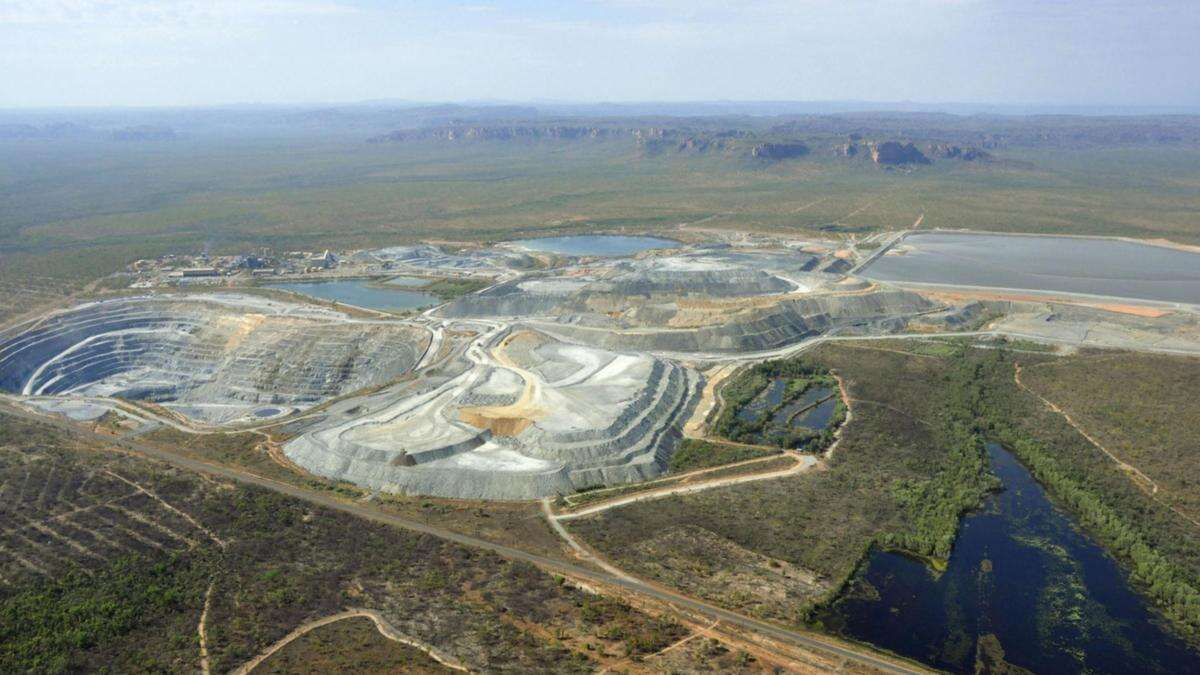 Albo’s big announcement for mine site