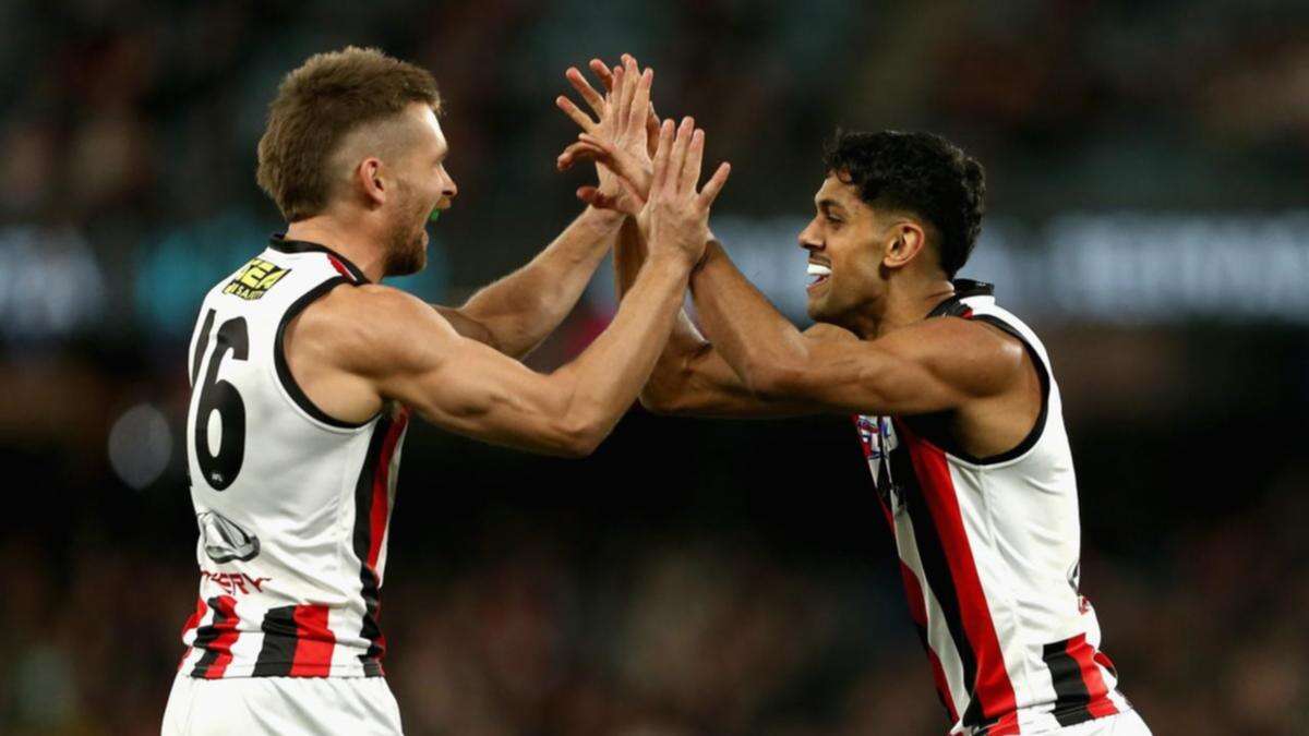 Saints upset deals Bombers' finals hopes a huge blow