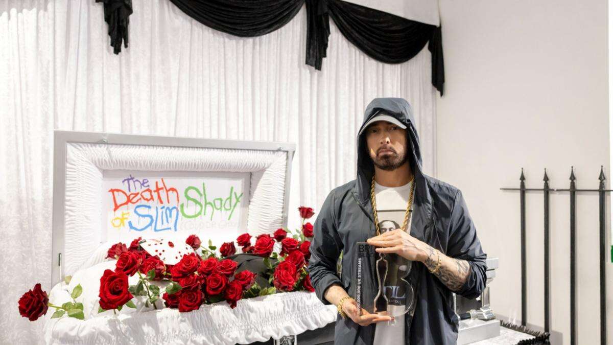 Eminem receives BRIT Billion Award