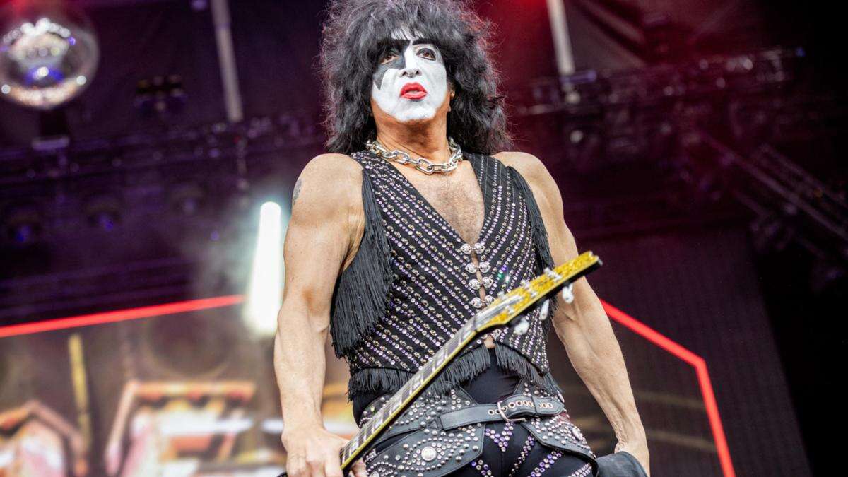 KISS' Paul Stanley calls out Jane's Addiction for onstage brawl