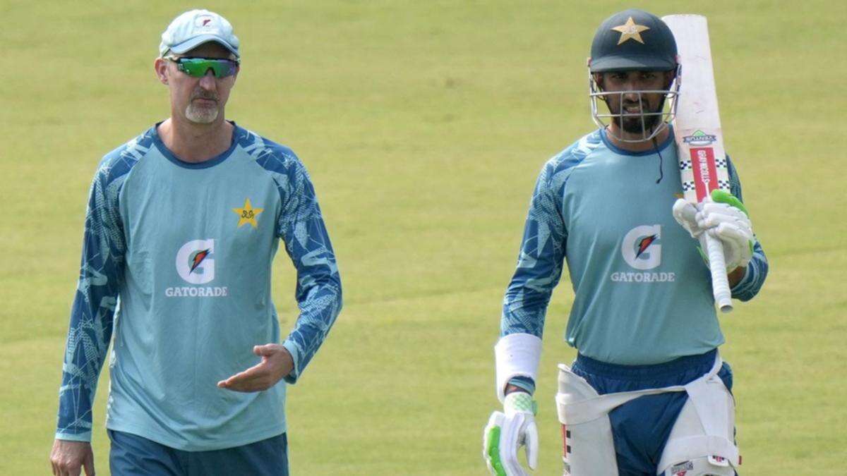 Pakistan retain spin-heavy side in bid to test England