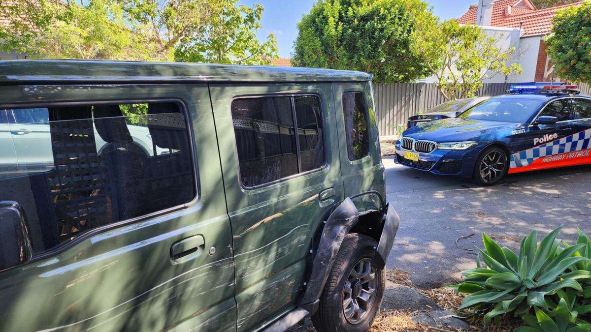 Drunk Jimny owner crashes three times, catches it all on his dashcam