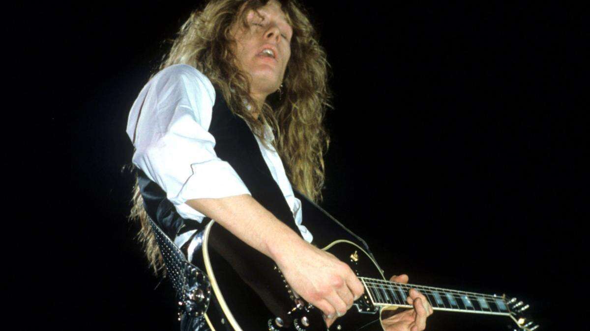 Whitesnake and Thin Lizzy guitarist John Sykes dies