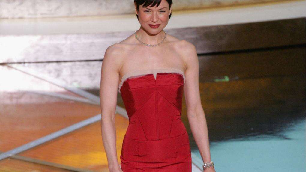 Renée Zellweger recalls awkward 2005 Oscars dress accident that left her bottom exposed