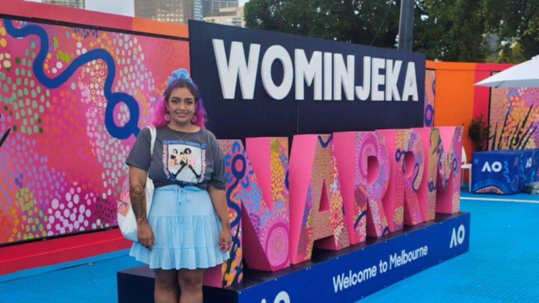 WA artist captures attention of tennis legend at Aus Open