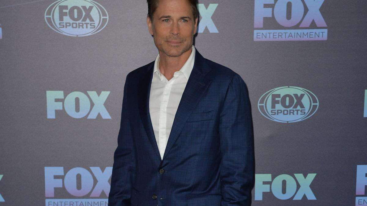 Rob Lowe helping brother who lost home in wildfires