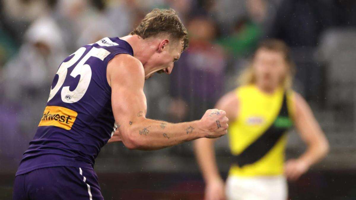 Treacy kicks five as Dockers bury Tigers in Perth