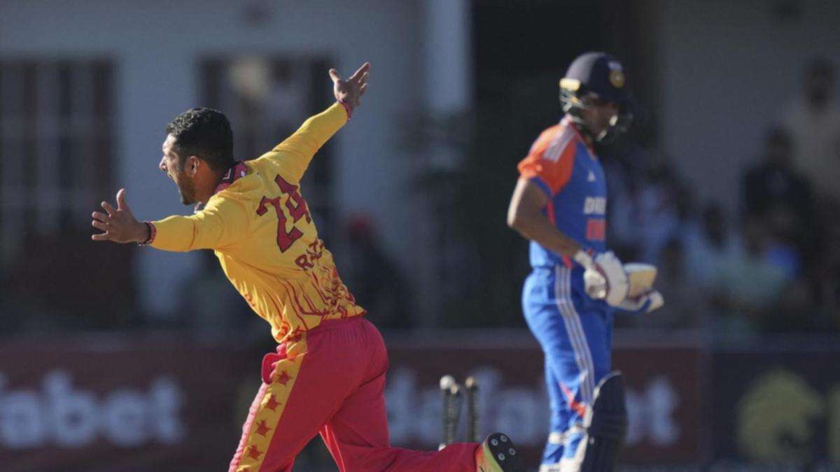 Zimbabwe surprise second-string world T20 champs India