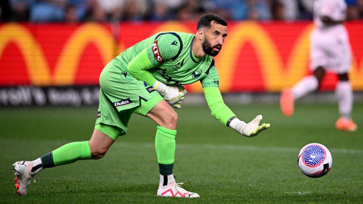 Victory goalkeeper Izzo departs for Euro switch