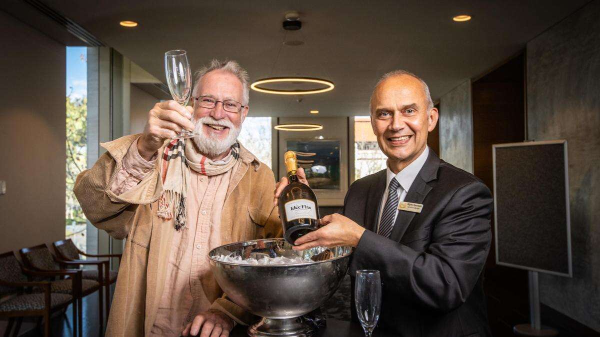 Perth’s ‘King of Oysters’ kicks off exclusive wine show