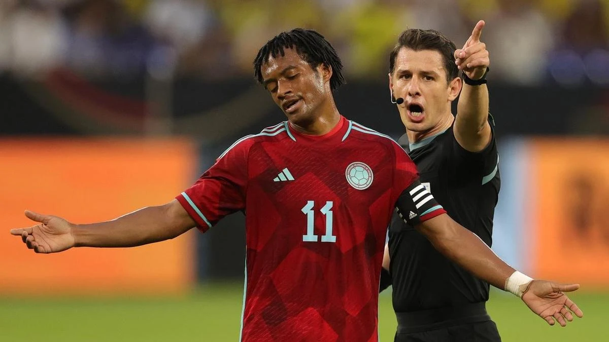 Club president punches referee in Turkish Super Lig