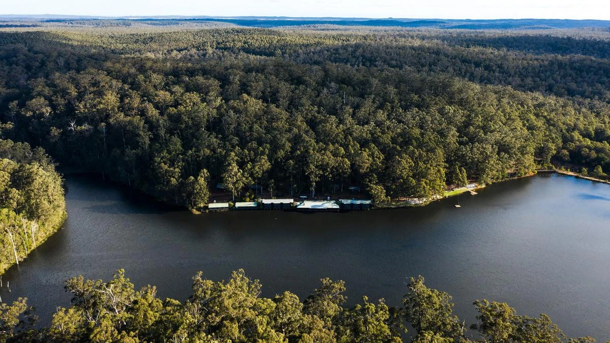 Major blow dealt to WA tourism with icons out of action