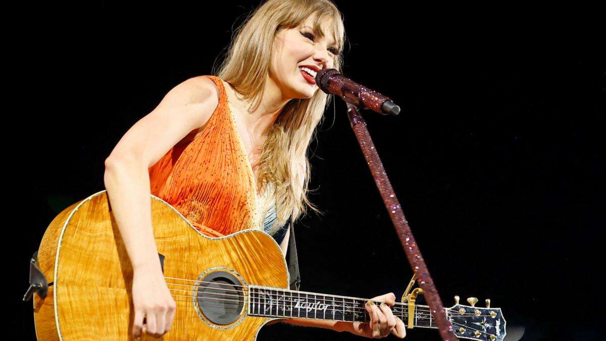 Taylor Swift had ‘bit of a moment’ on stage as she gets set to wrap up ‘Eras Tour’