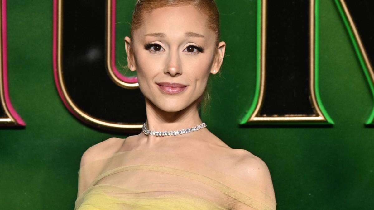 Ariana Grande: Glinda might be 'in the closet'