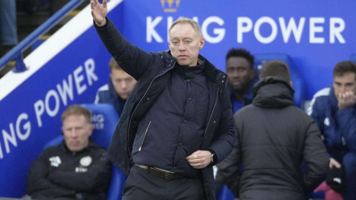 Leicester sack manager Cooper after winless run