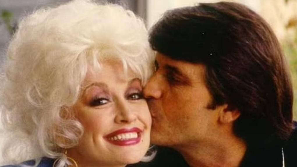 Dolly Parton's husband of nearly 60 years dies at 82