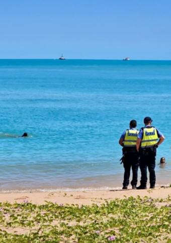 Children caught in rip saved by heroic locals in WA’s north