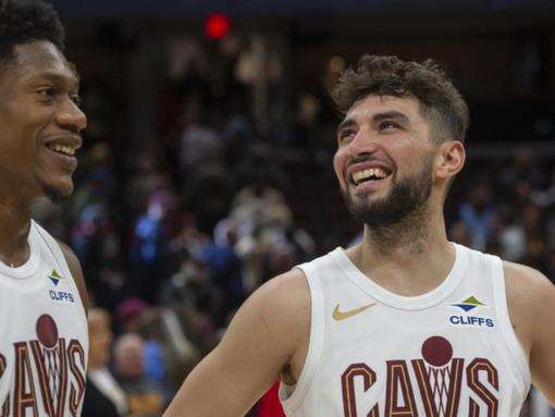 Cavaliers first to 50 wins as they set hot pace in NBA