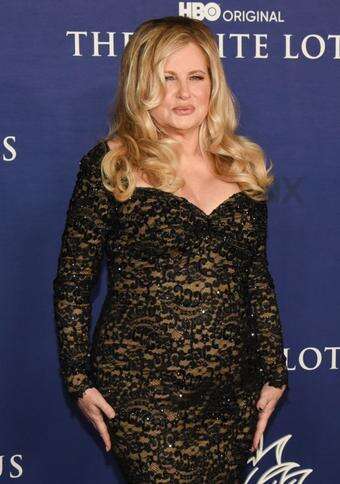 Jennifer Coolidge recalls chasing 'unavailable' men