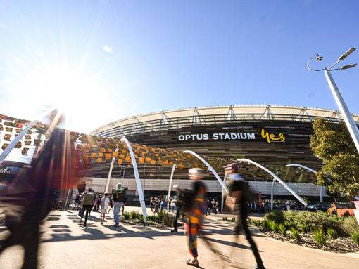 Train delays set to frustrate Freo fans ahead of home opener