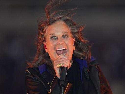 Ozzy Osbourne to perform on a throne