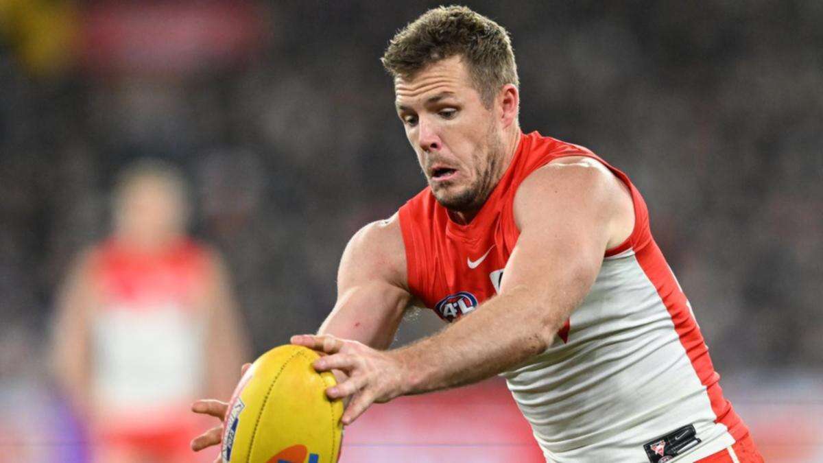 Parker to make AFL return against 'Roos after late swap