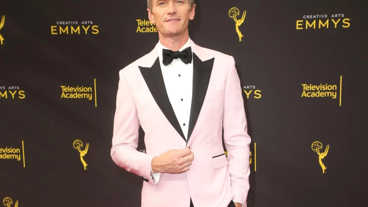 Neil Patrick Harris pays tribute to Doogie Howser, MD co star James B Sikking