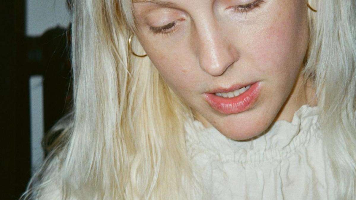 Laura Marling to release new album in October about family life