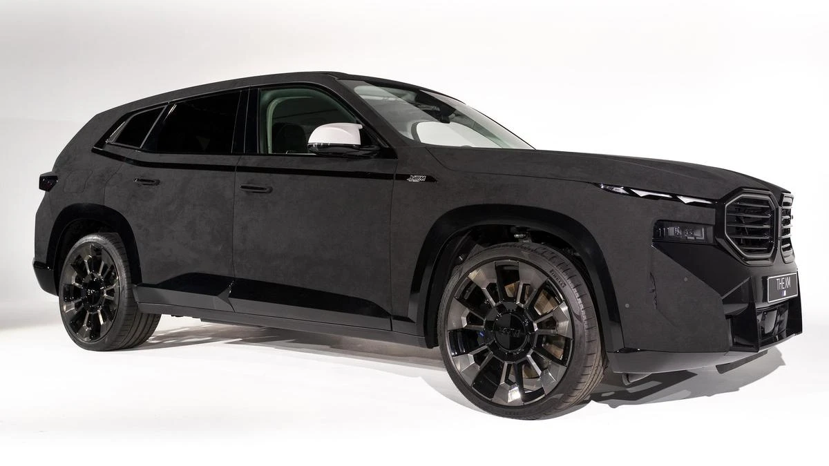 BMW reveals XM that gets ruined in the rain
