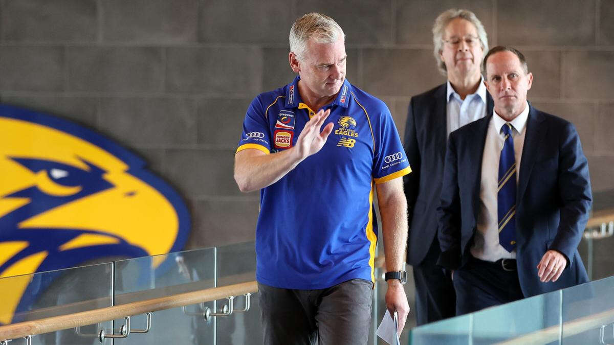 Simmo turns down farewell game, ending 242 game stint