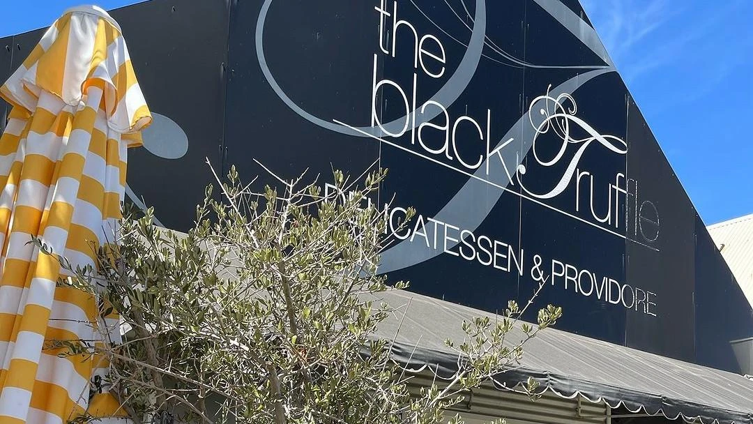 Coffee shop to be transformed into pizzeria, gourmet deli
