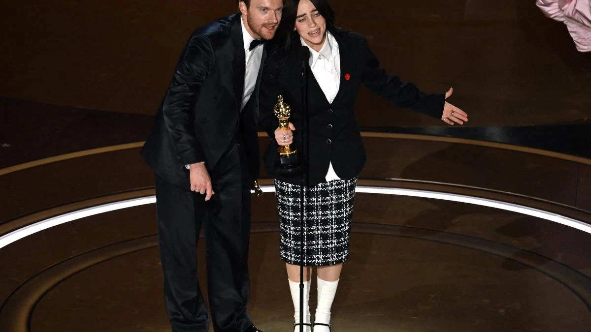 Billie Eilish accused of not being 'authentic' during studio sessions