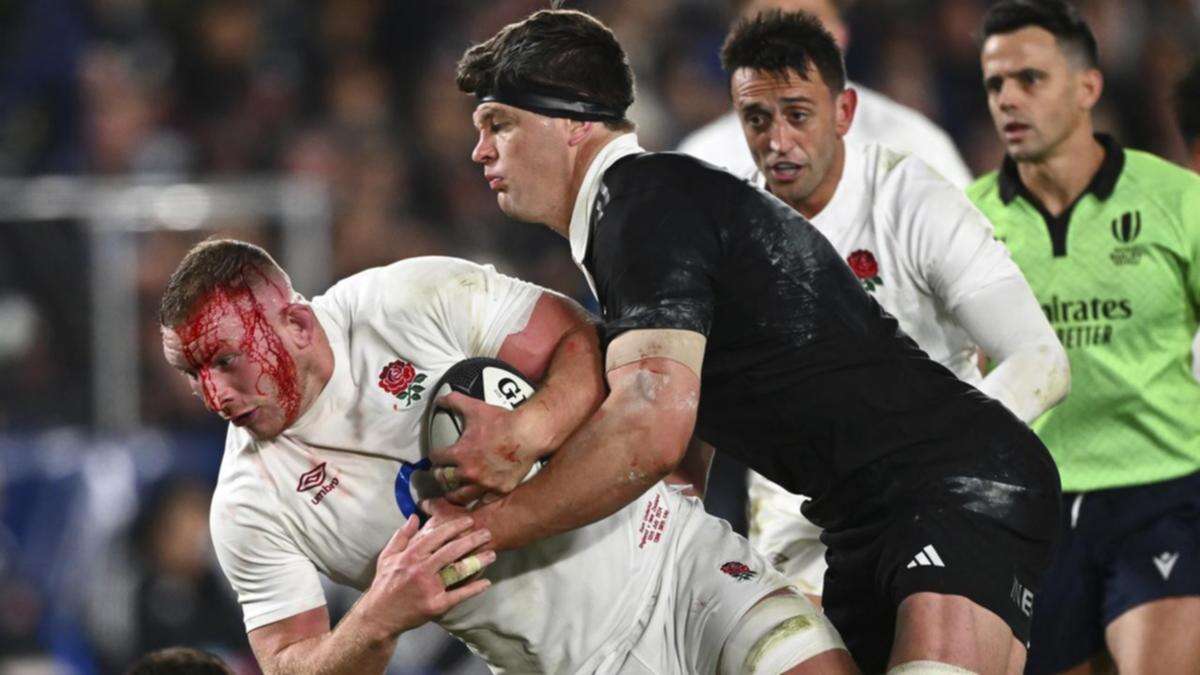 All Blacks beat England, extend Eden Park dominance