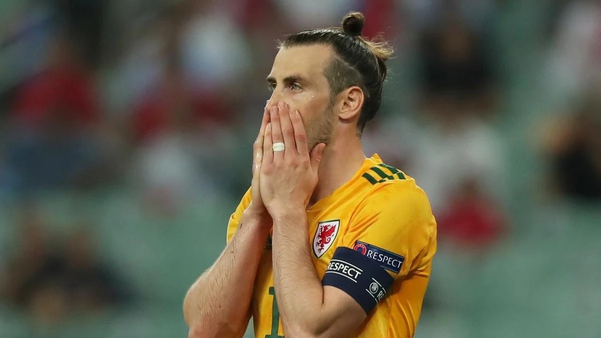 Bale makes up for missed pen in Wales win