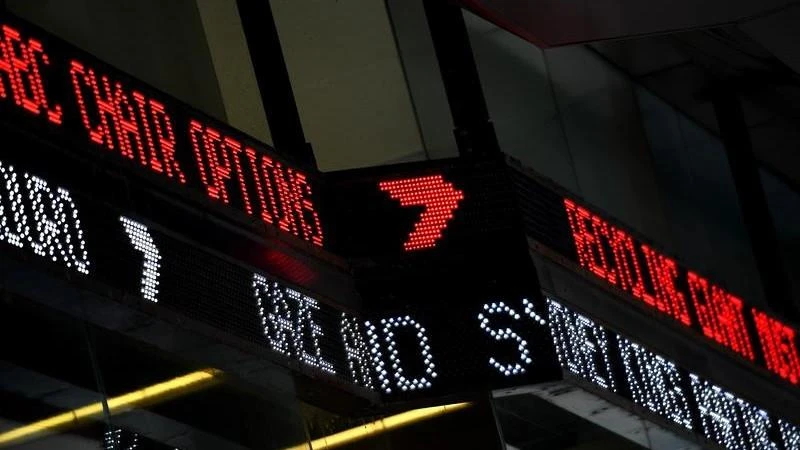 Seven gives lofty earnings forecast